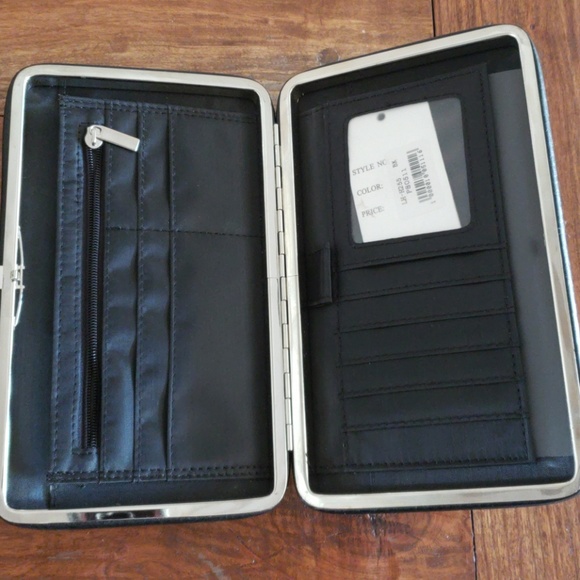 Wallet - Picture 3 of 4